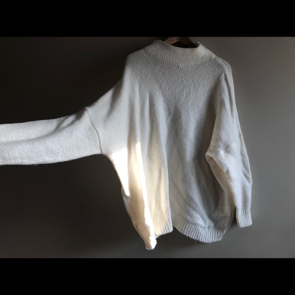 White turtleneck sweater - Picture 2 of 4